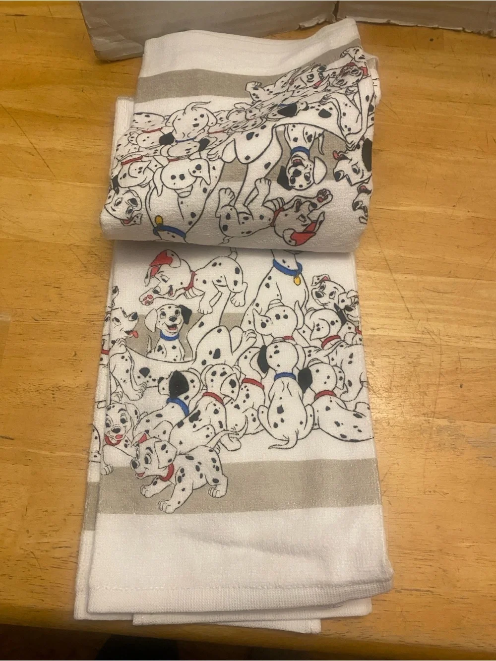 Disney 101 Dalmatians Kitchen Towel - Set of 2 NWT 100% cotton 16x26